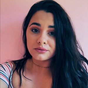 Meet your Posher, Stefanie